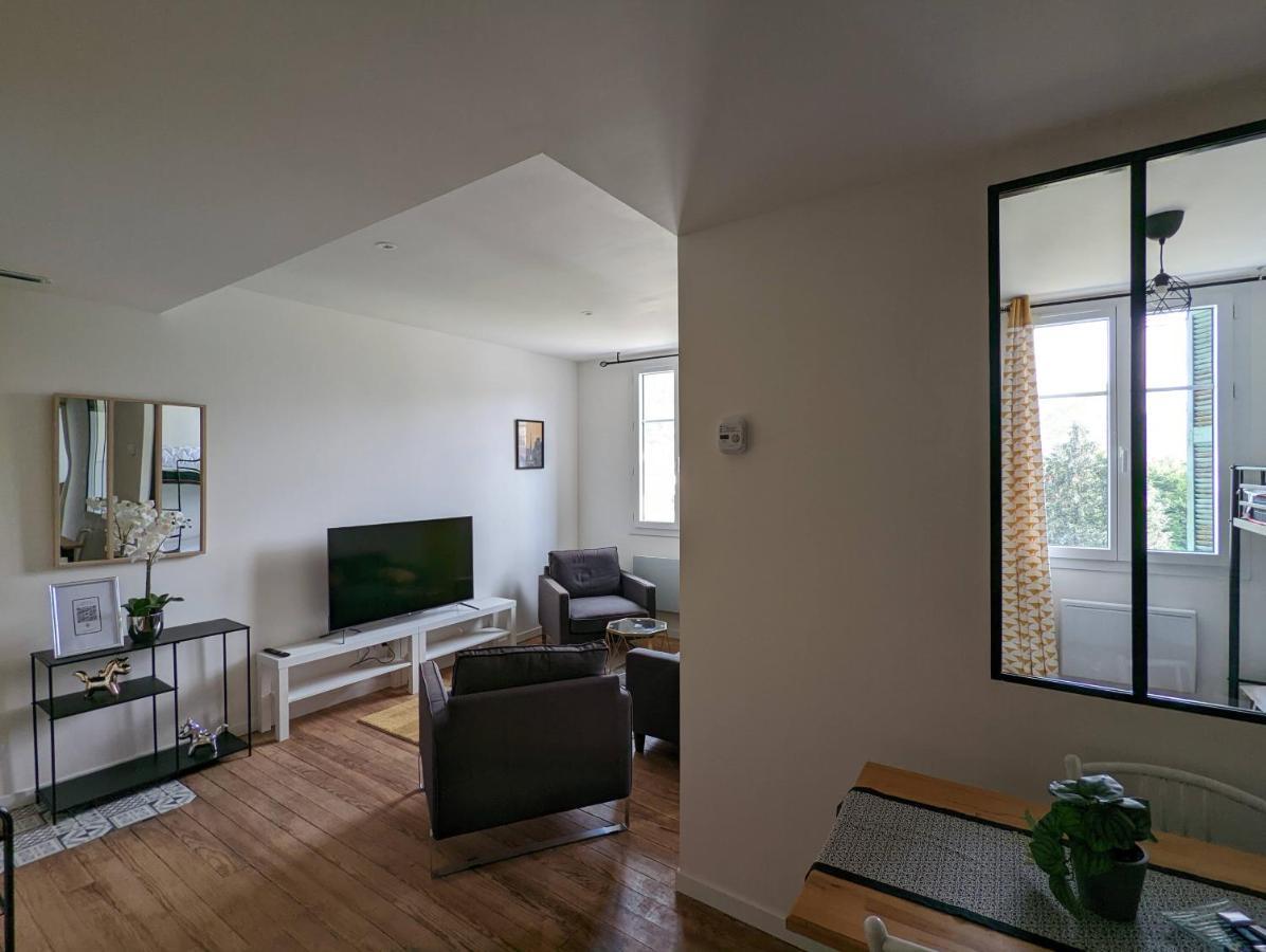 T2 Bis Cosy Proche Gare Apartamento Lourdes Exterior foto