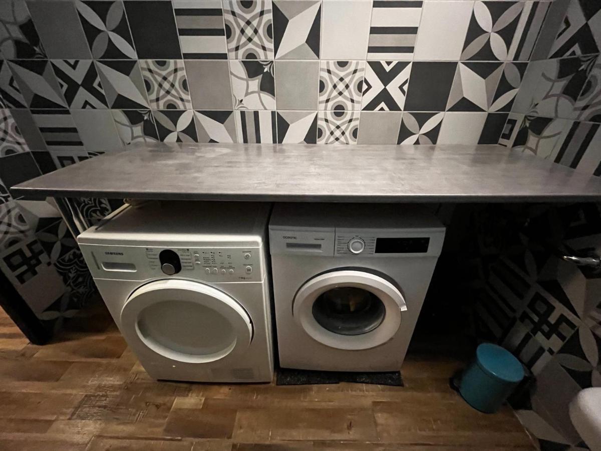 T2 Bis Cosy Proche Gare Apartamento Lourdes Exterior foto